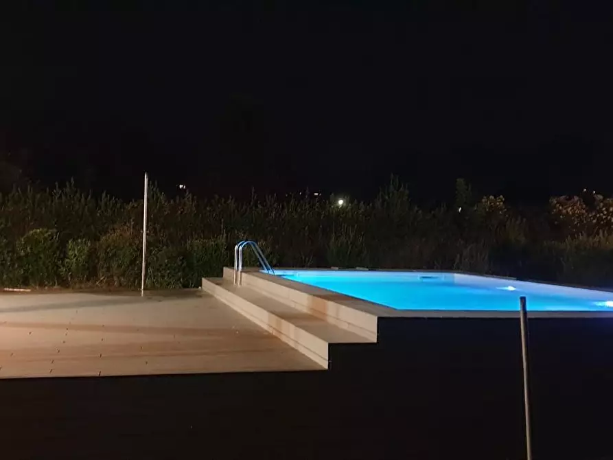 Immagine 7 di Villa in affitto  a Seravezza