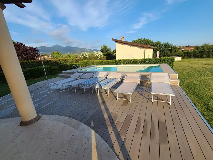 Immagine 6 di Villa in affitto  a Seravezza