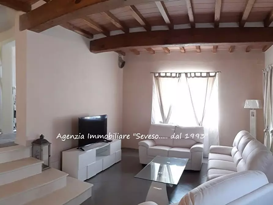 Immagine 13 di Villa in affitto  a Seravezza