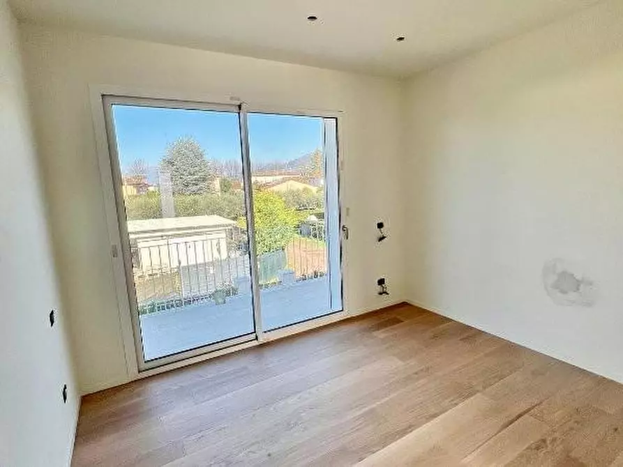 Immagine 7 di Villa in vendita  a Pietrasanta