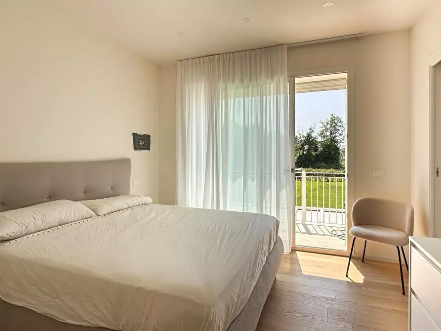 Immagine 18 di Villa in vendita  a Pietrasanta