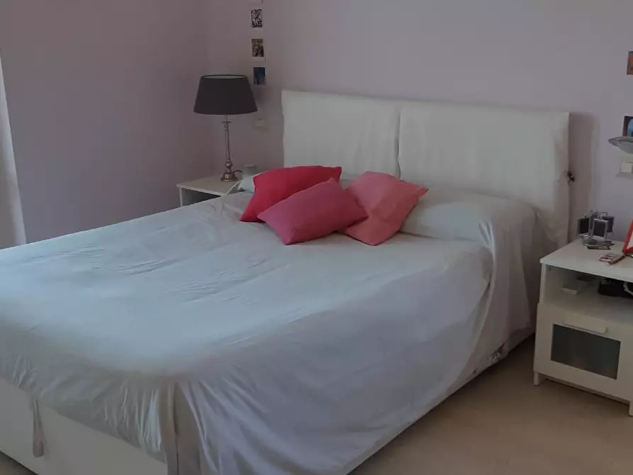 Immagine 16 di Villa in affitto  a Seravezza