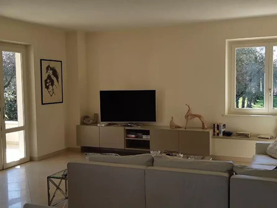 Immagine 6 di Villa in affitto  a Seravezza