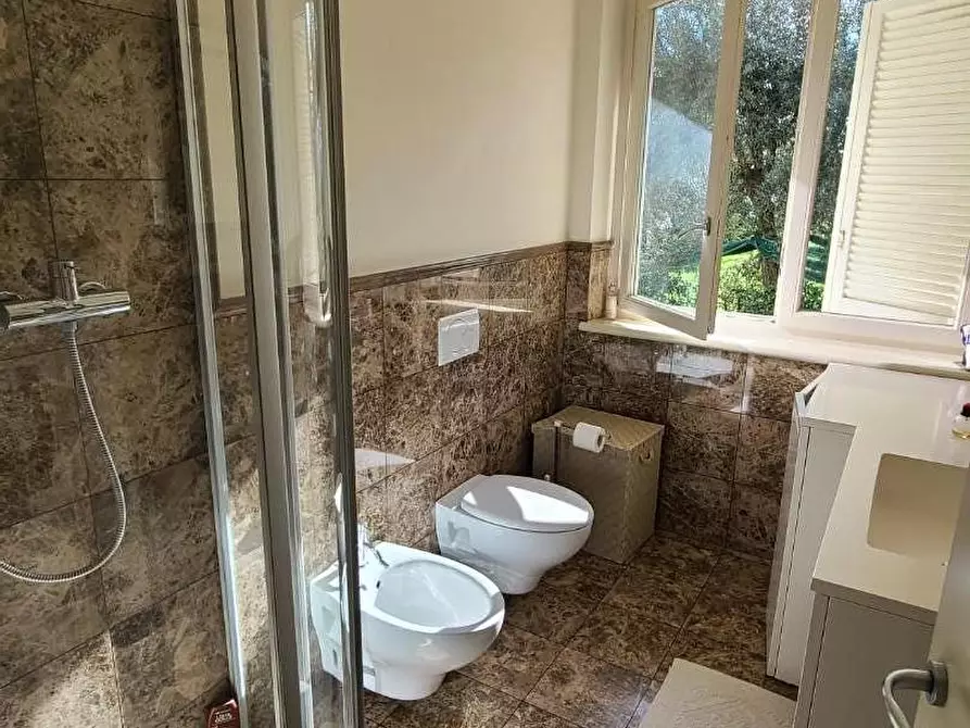 Immagine 27 di Villa in affitto  a Seravezza