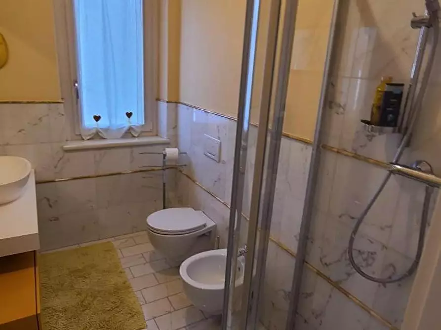 Immagine 36 di Villa in affitto  a Seravezza