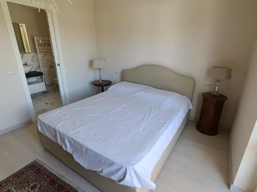 Immagine 21 di Villa in affitto  a Seravezza