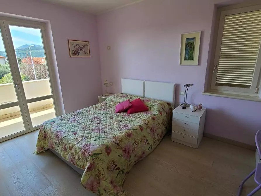 Immagine 17 di Villa in affitto  a Seravezza