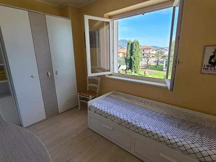 Immagine 23 di Villa in affitto  a Seravezza