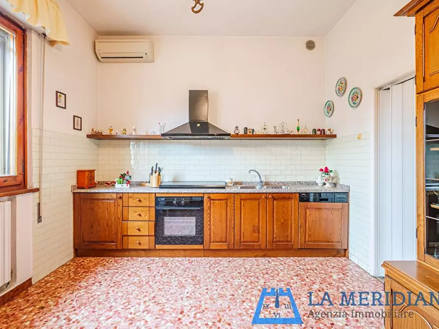 Immagine 5 di Appartamento in vendita  a Lamporecchio