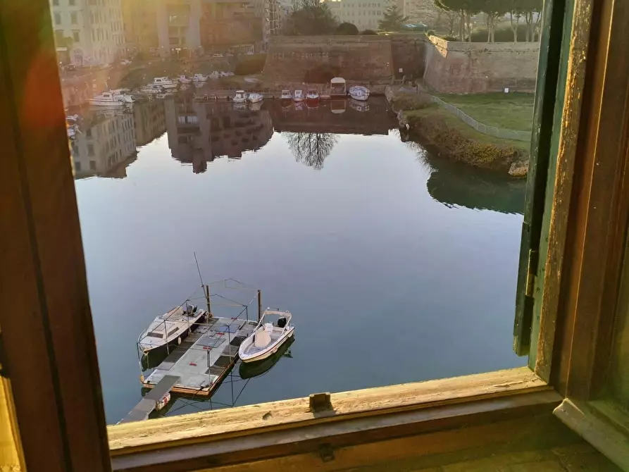 Immagine 19 di Appartamento in vendita  a Livorno