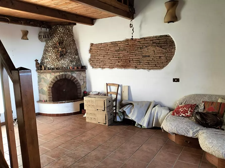 Immagine 5 di Appartamento in vendita  a Livorno