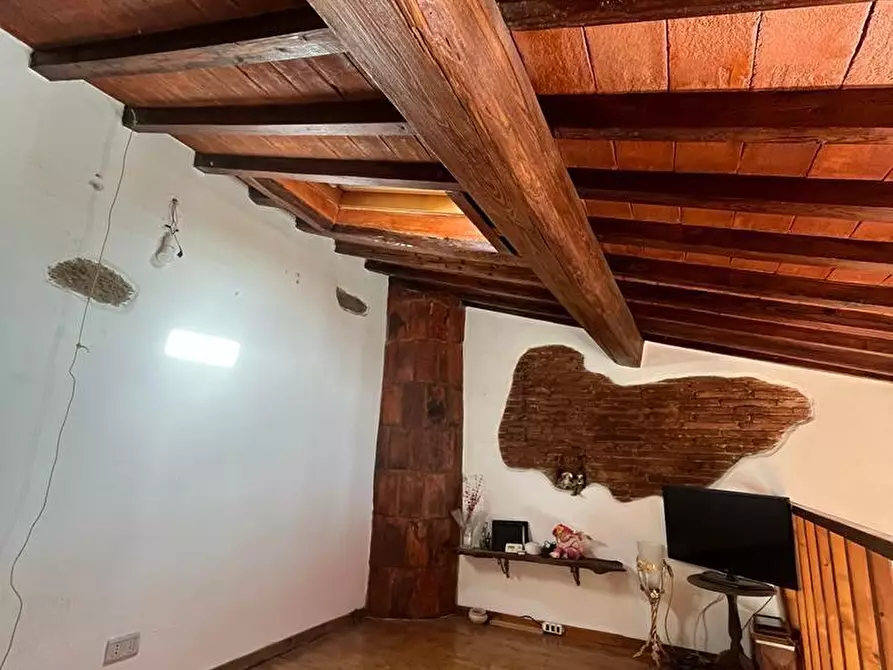 Immagine 17 di Appartamento in vendita  a Livorno