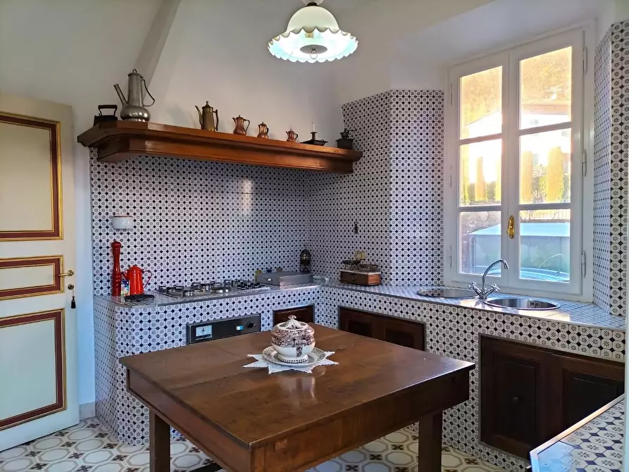 Immagine 12 di Casa indipendente in vendita  a Lucca