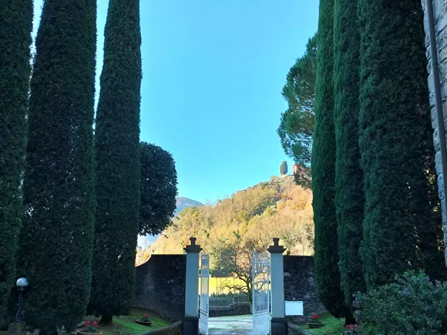 Immagine 29 di Casa indipendente in vendita  a Lucca