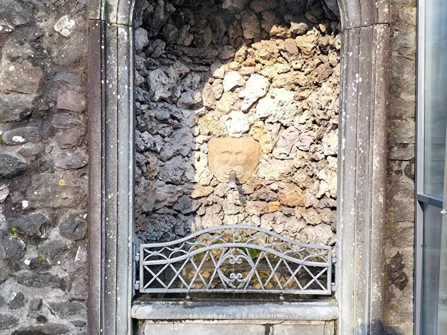 Immagine 6 di Casa indipendente in vendita  a Lucca