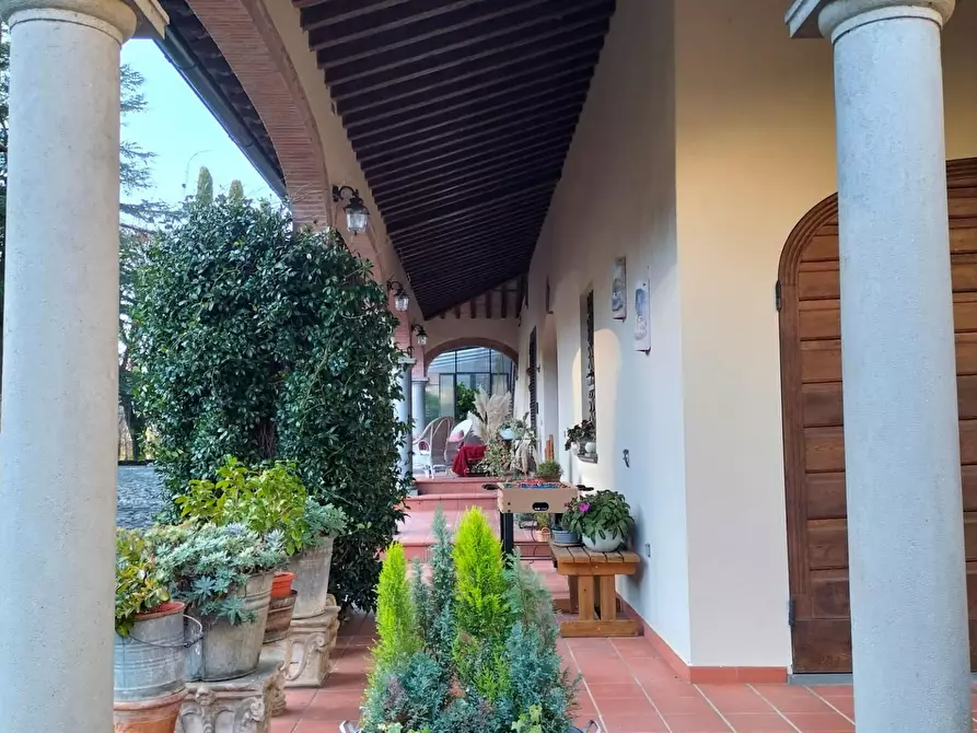 Immagine 30 di Casa indipendente in vendita  a Lucca