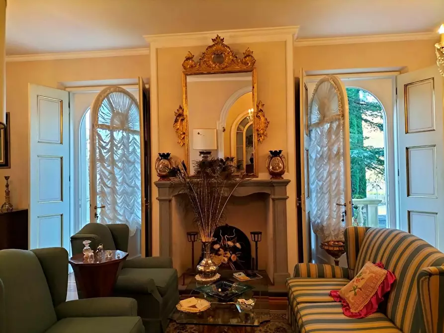 Immagine 14 di Casa indipendente in vendita  a Lucca