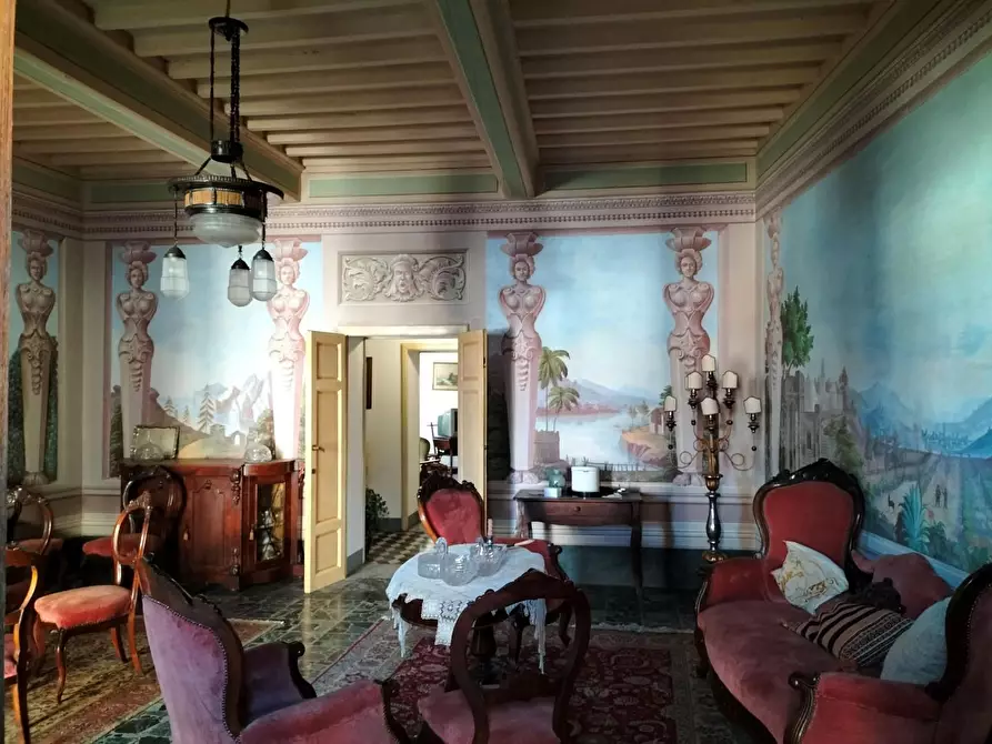 Immagine 2 di Immobile di prestigio in vendita  a Pisa