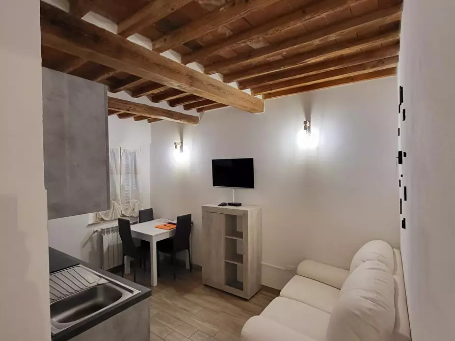 Immagine 2 di Appartamento in vendita  a Santa Maria A Monte