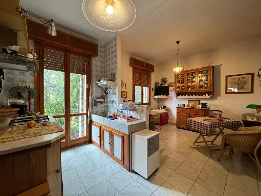 Immagine 29 di Villa in vendita  a Seravezza