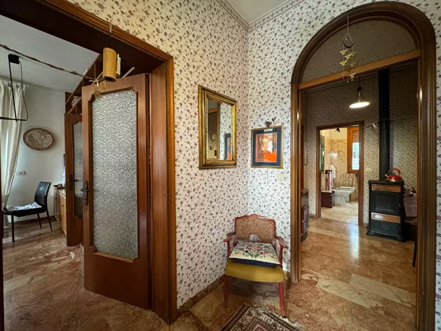 Immagine 36 di Villa in vendita  a Seravezza