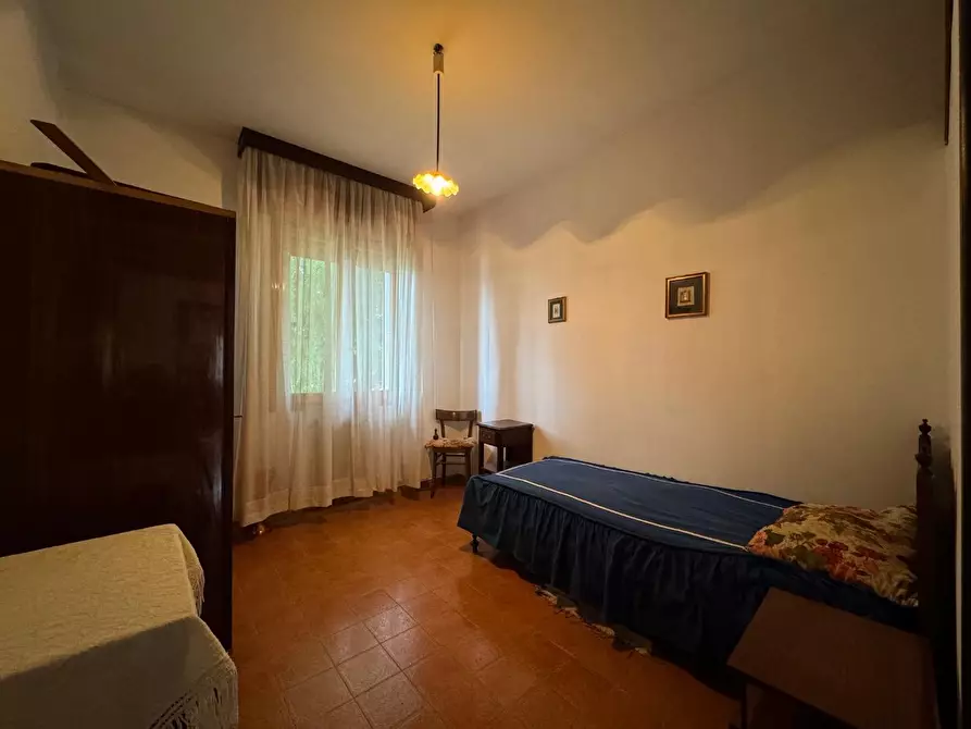 Immagine 10 di Villa in vendita  a Seravezza