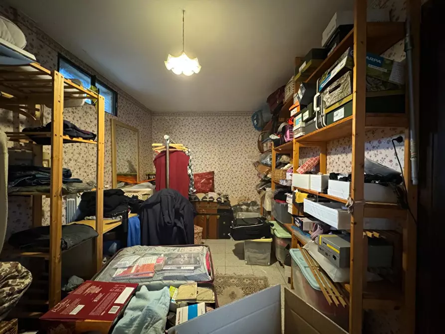 Immagine 32 di Villa in vendita  a Seravezza