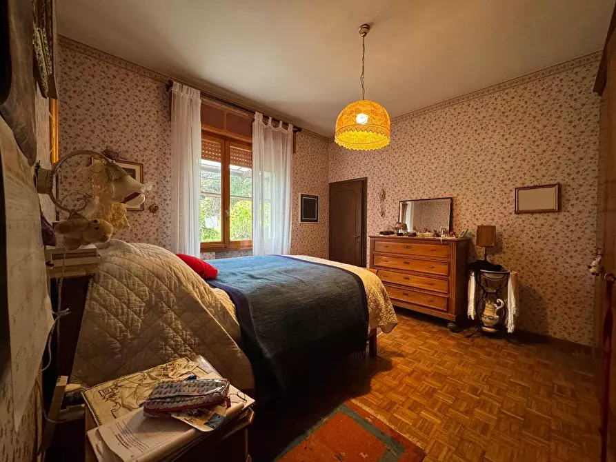 Immagine 34 di Villa in vendita  a Seravezza