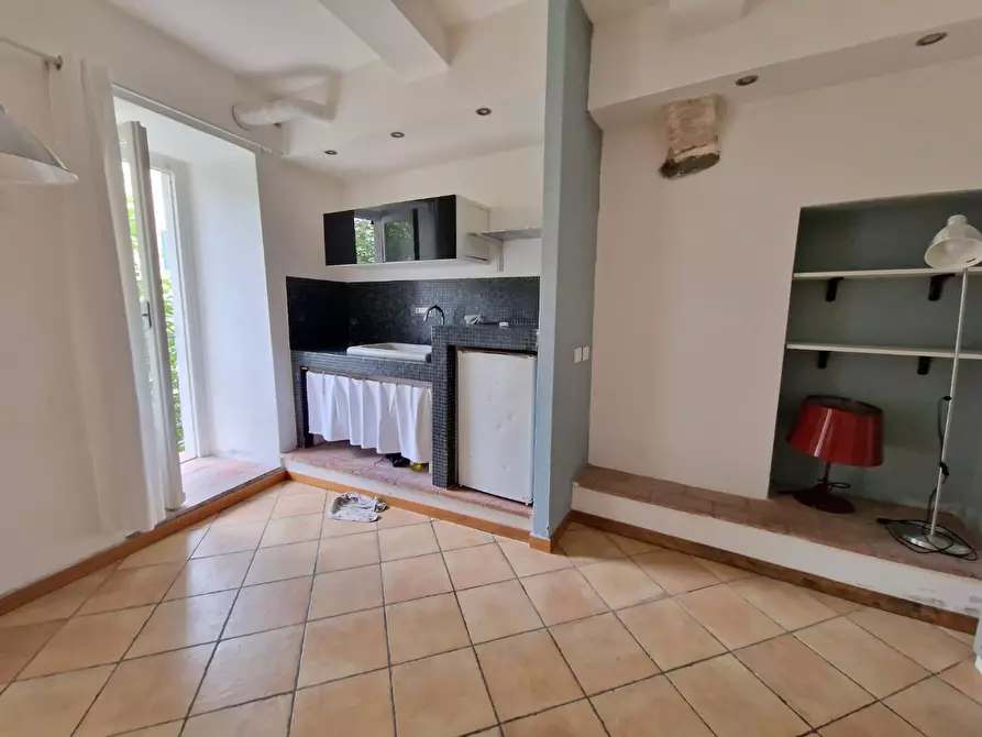 Immagine 9 di Appartamento in vendita  a Carrara