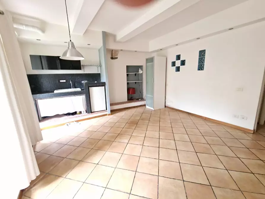 Immagine 6 di Appartamento in vendita  a Carrara