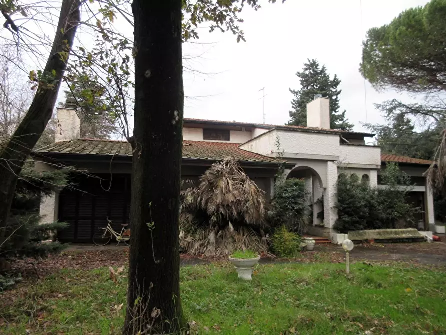 Immagine 1 di Villa in vendita  a Empoli