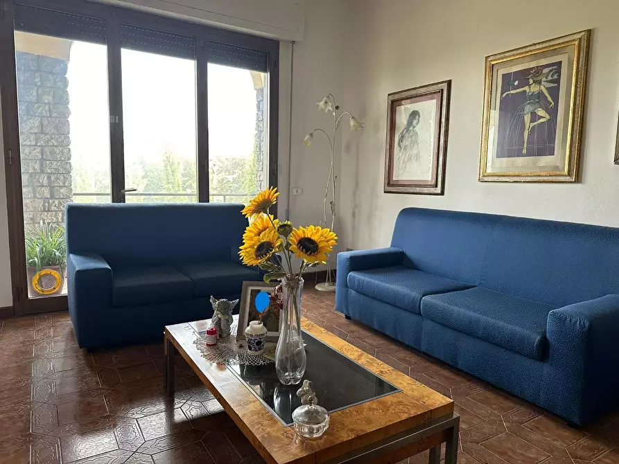 Immagine 17 di Villa in vendita  a Capannori