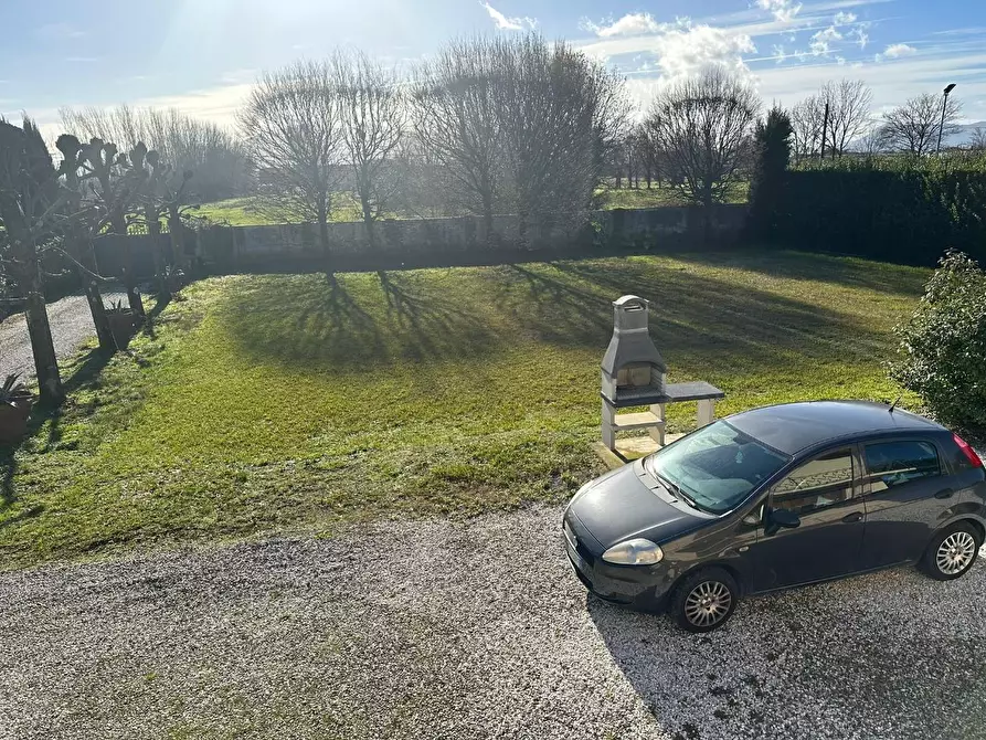 Immagine 20 di Villa in vendita  a Capannori