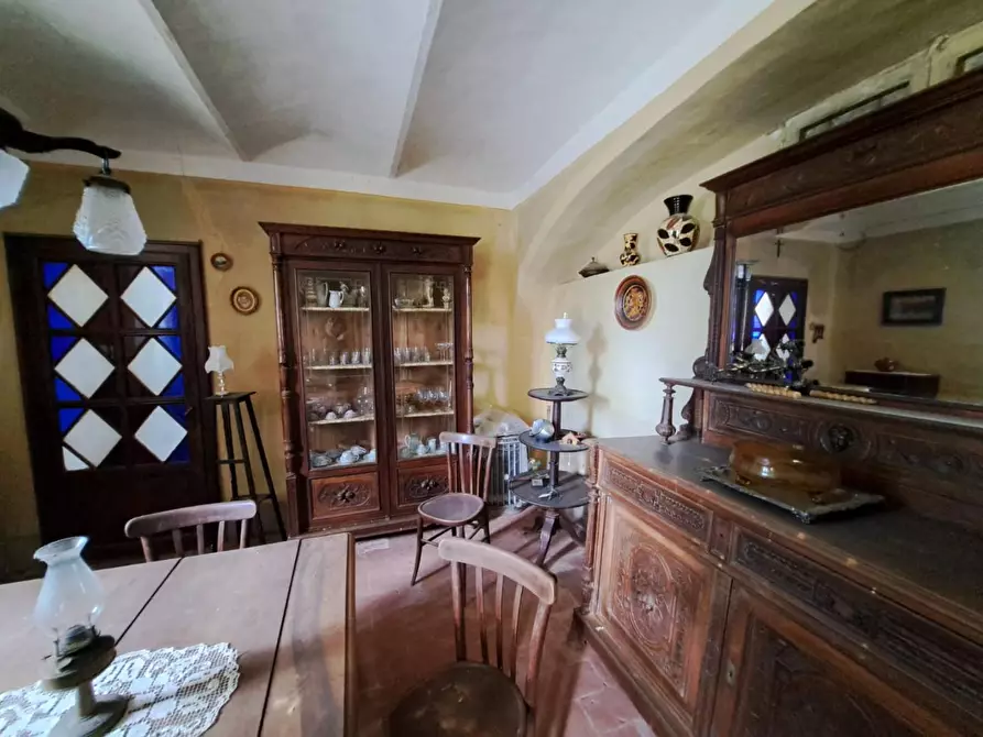 Immagine 25 di Palazzo in vendita  a Peccioli