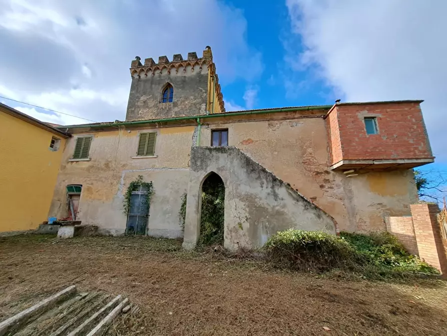 Immagine 23 di Palazzo in vendita  a Peccioli