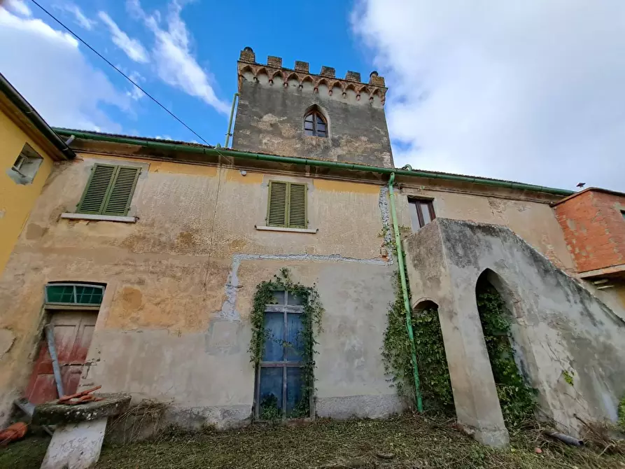 Immagine 12 di Palazzo in vendita  a Peccioli