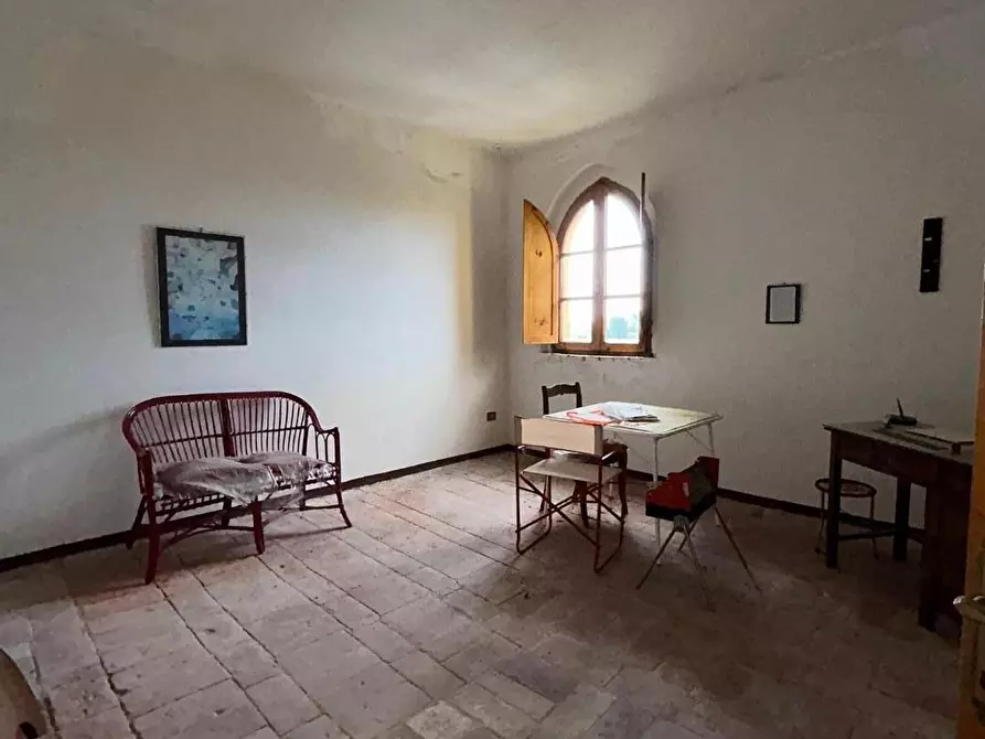Immagine 54 di Palazzo in vendita  a Peccioli