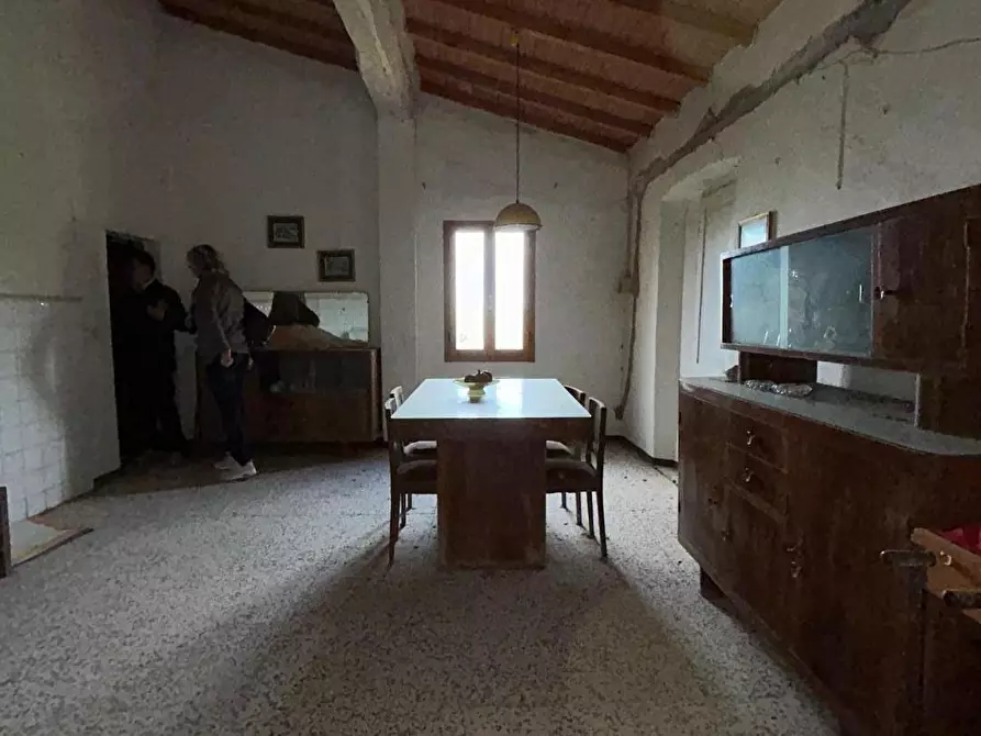 Immagine 52 di Palazzo in vendita  a Peccioli