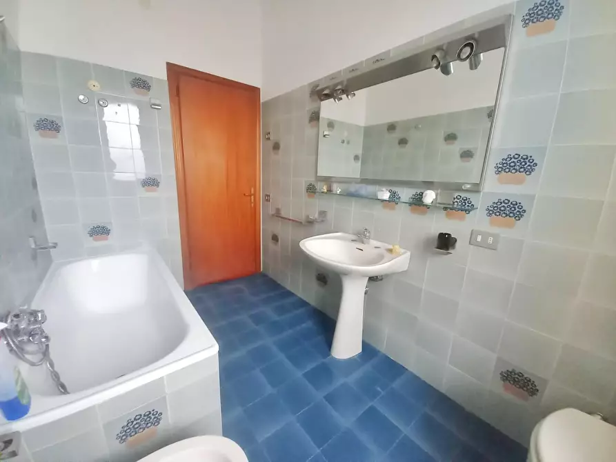 Immagine 37 di Appartamento in vendita  a Castelfiorentino