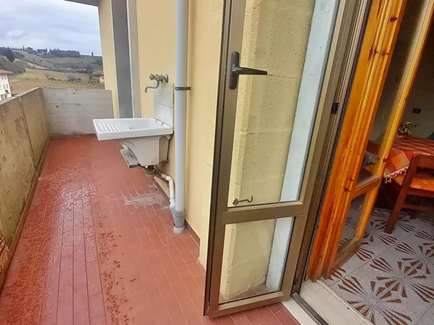 Immagine 11 di Appartamento in vendita  a Castelfiorentino