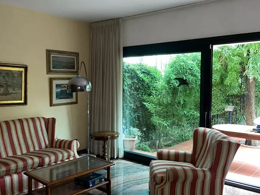 Immagine 10 di Casa bifamiliare in vendita  a Carrara