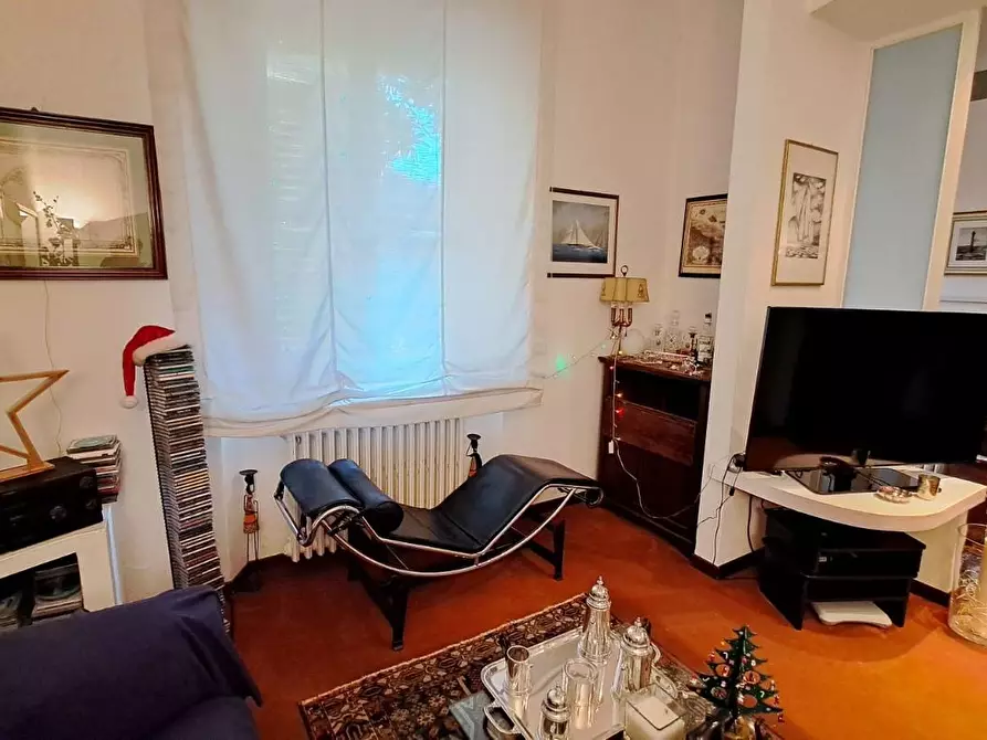 Immagine 2 di Villa in vendita  a Rosignano Marittimo