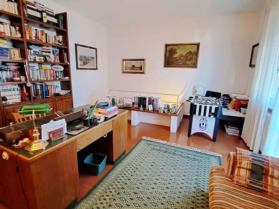 Immagine 13 di Villa in vendita  a Rosignano Marittimo