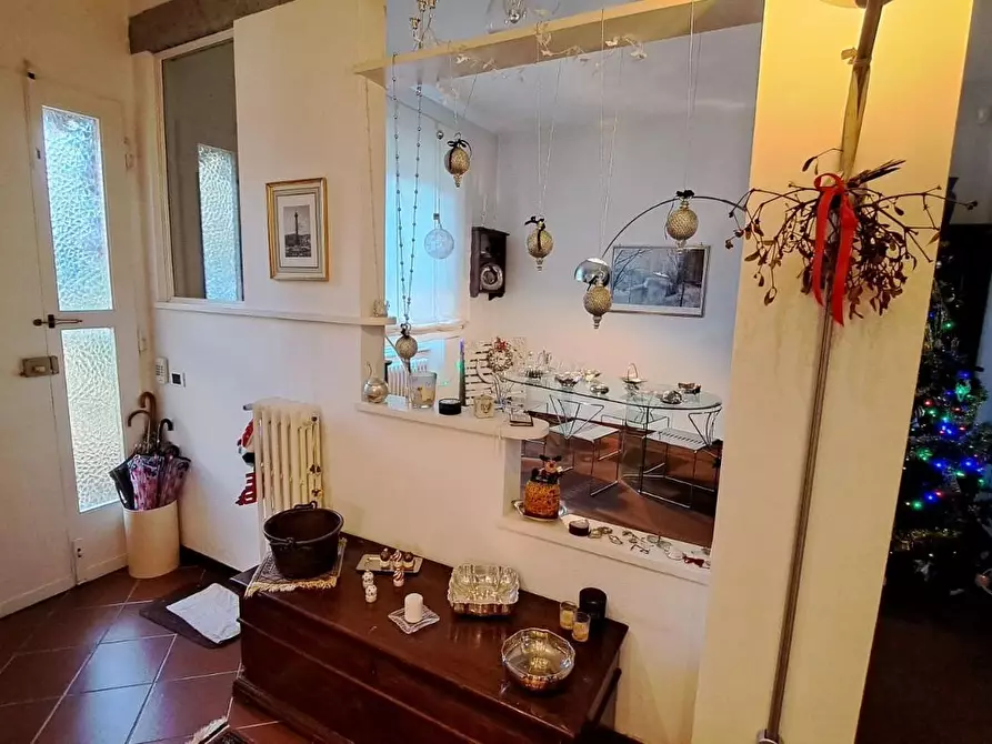 Immagine 3 di Villa in vendita  a Rosignano Marittimo