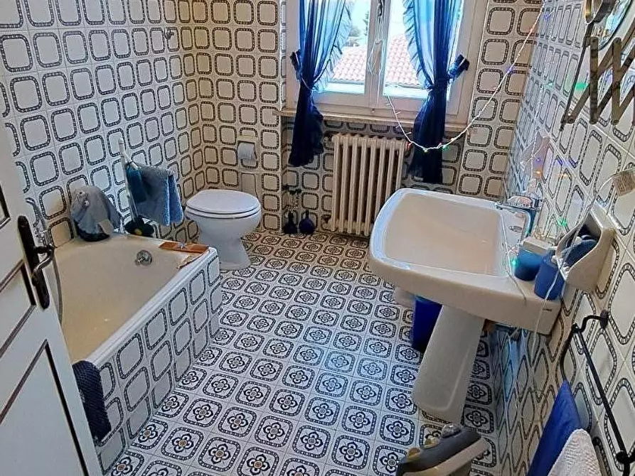 Immagine 21 di Villa in vendita  a Rosignano Marittimo