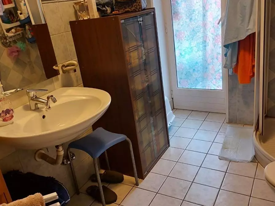 Immagine 18 di Appartamento in vendita  a Castelnuovo Magra