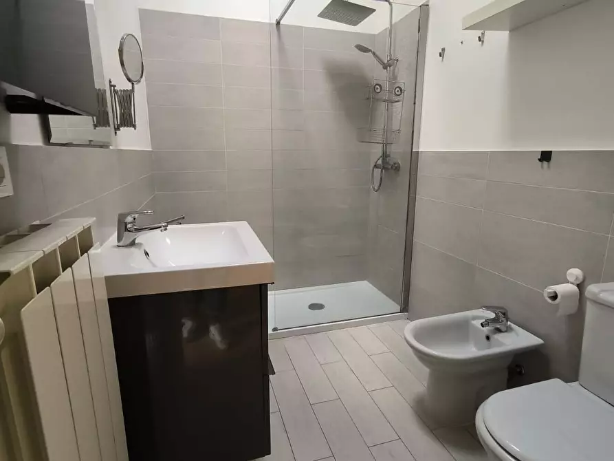 Immagine 9 di Mansarda in vendita  a Massa