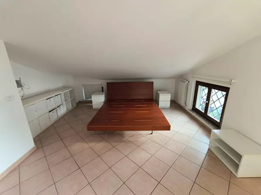 Immagine 8 di Mansarda in vendita  a Massa