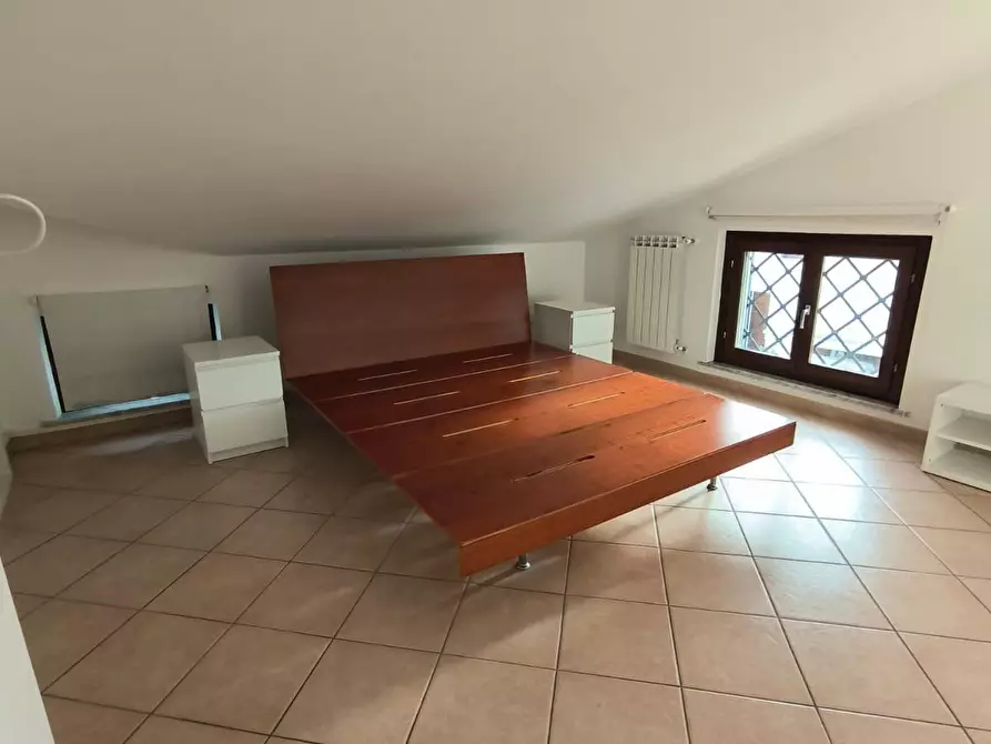 Immagine 6 di Mansarda in vendita  a Massa