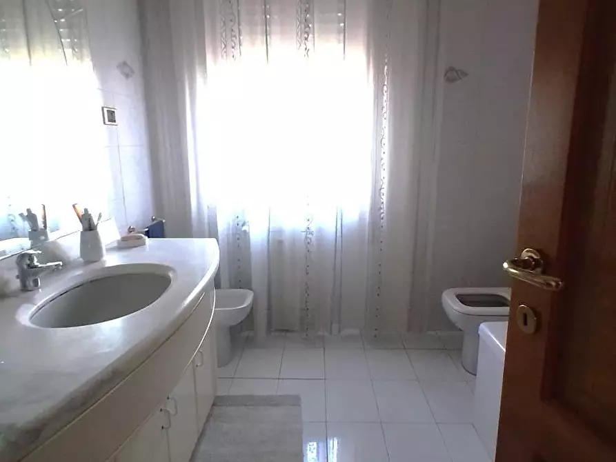 Immagine 23 di Appartamento in vendita  a Carrara